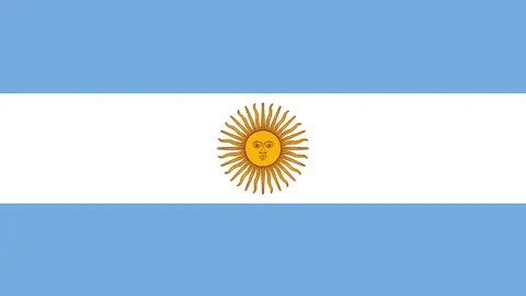 谢文能禁区强射，却遭对手肉搏拦截