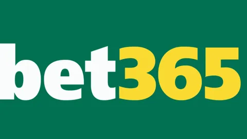 近十载欧联霸主欧冠表现：黄潜挺进四强，多队止步十六强之旅。